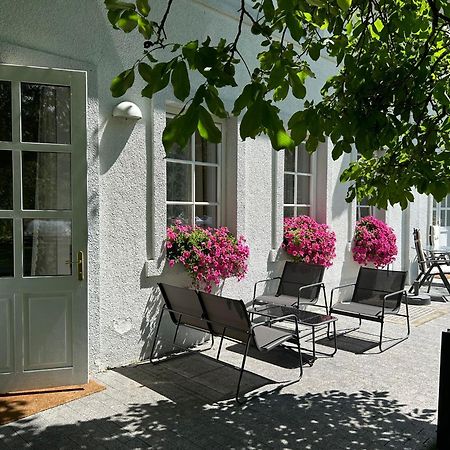 Apartment Mit Gartenblick Und Terrasse Baden Exterior foto
